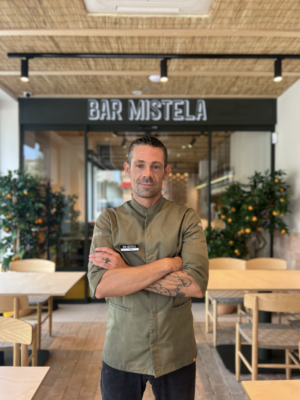 Evelio, de Bar Mistela